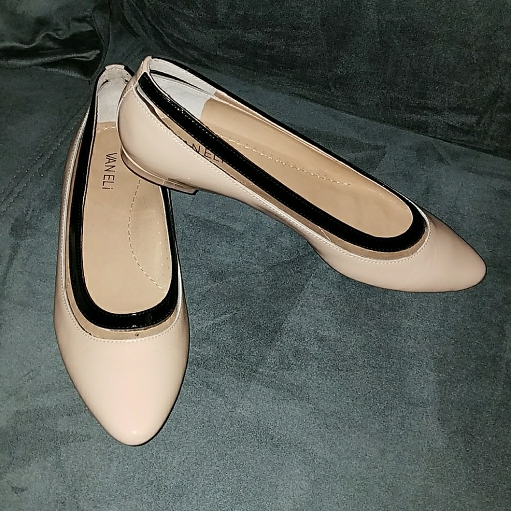 Dress flats